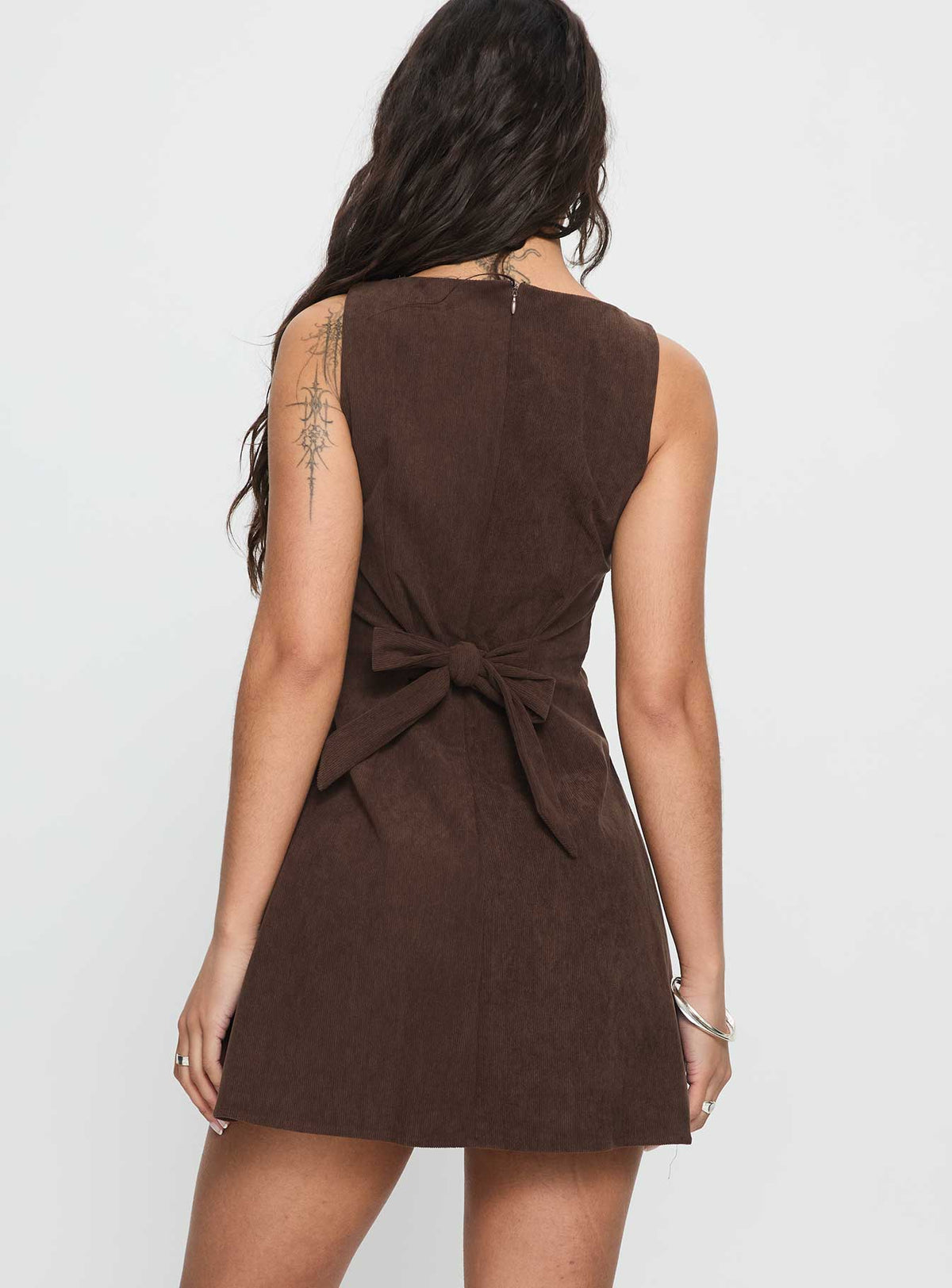 Vestido mini de pana Alfalfa color chocolate para mujer alta